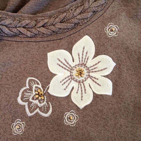 Alfred Dunner Flowered Sweater. Coastal Grandma. Floral, Neutral - Picture 10 of 10